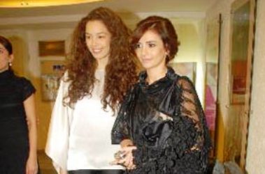 azra akin_songul oden